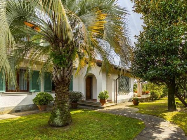 Villa in vendita a Forte dei Marmi