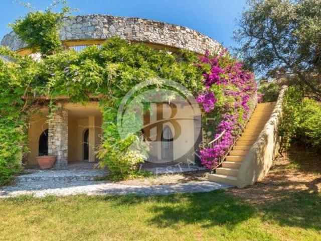 Villa in vendita a Forte Dei Marmi