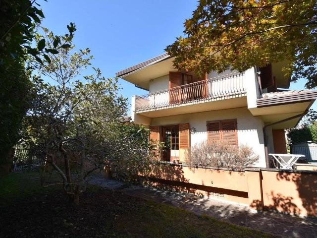 Villa in vendita a Forte Dei Marmi