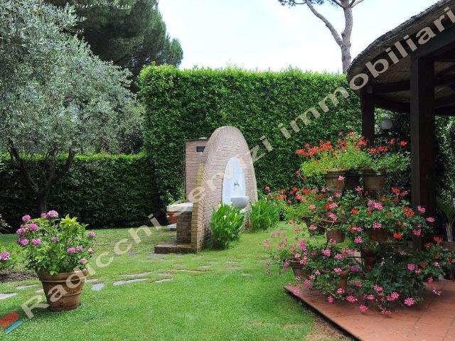 Villa in vendita a Forte Dei Marmi
