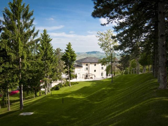 Villa in vendita a Fortunago PV