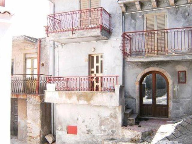 Villa in vendita a Forza d'Agrò ME