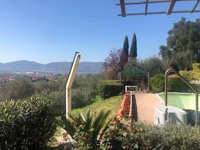 Villa in vendita a Fosdinovo MS