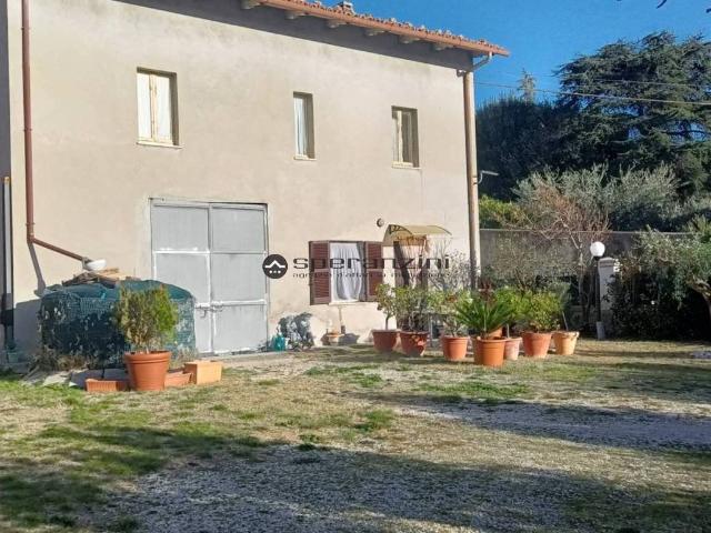 Villa in vendita a Fossombrone PU