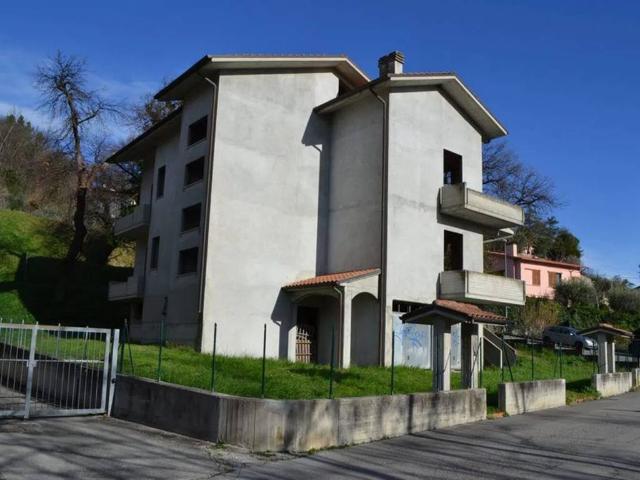 Villa in vendita a Fossombrone PU