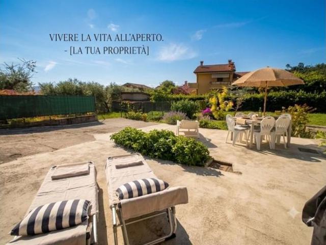 Villa in vendita a Fossone Carrara 183 mq Rif: 1422925
