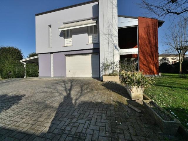 Villa in vendita a Fabbrico RE