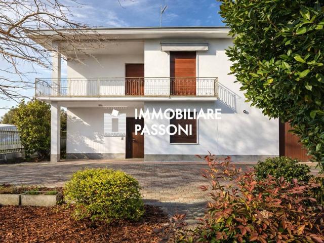 Villa in vendita a Fagnano Olona VA