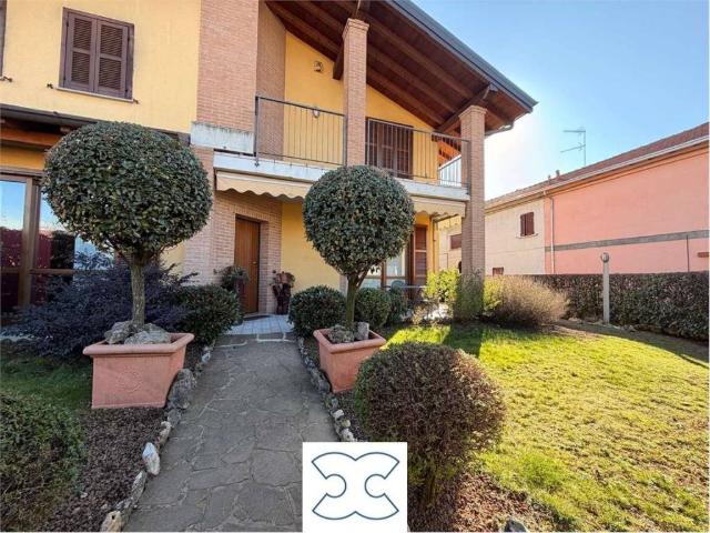 Villa in vendita a Fagnano Olona VA