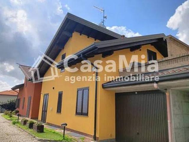 Villa in vendita a Fagnano Olona VA