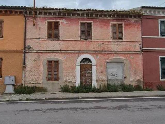 Villa in vendita a Falconara Marittima AN