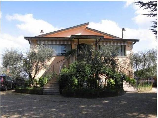 Villa in vendita a Faleria VT