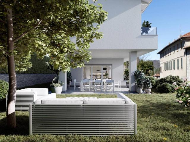 Villa in vendita a Faloppio CO