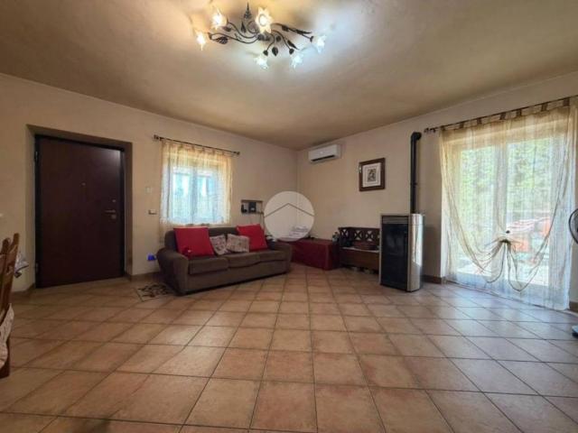 Villa in vendita a Fara in Sabina RI