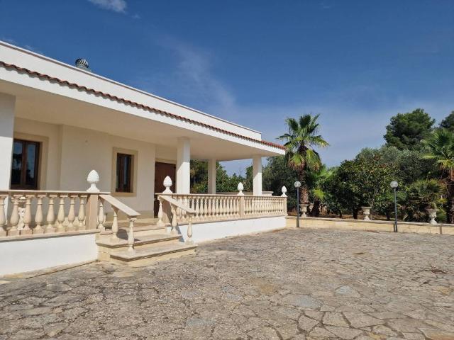 Villa in vendita a Fasano BR