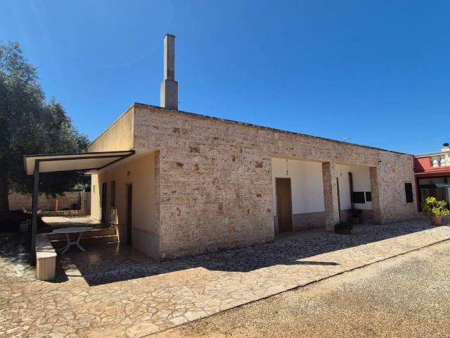 Villa in vendita a Fasano BR