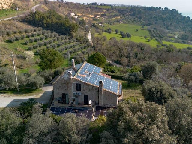 Villa in vendita a Fermo FM