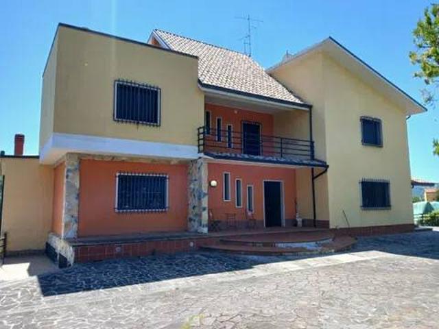 Villa in vendita a Ferrazzano CB