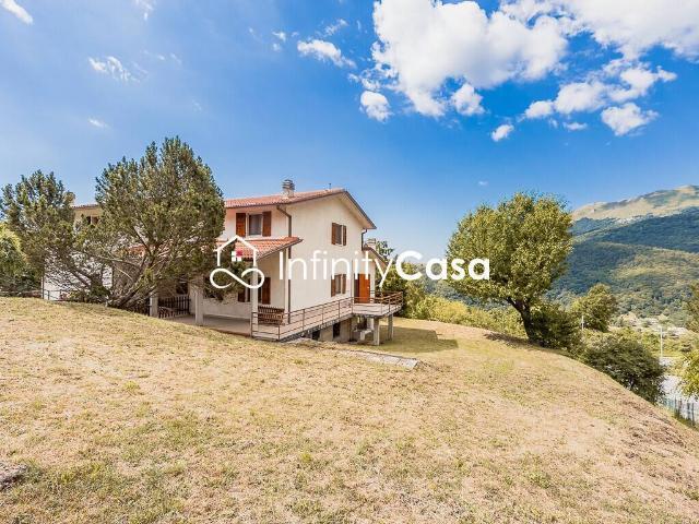 Villa in vendita a Ferrara di Monte Baldo VR