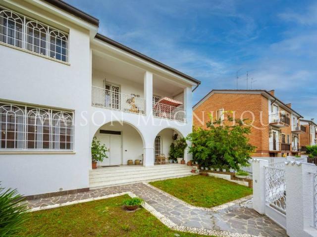 Villa in vendita a Ferrara FE