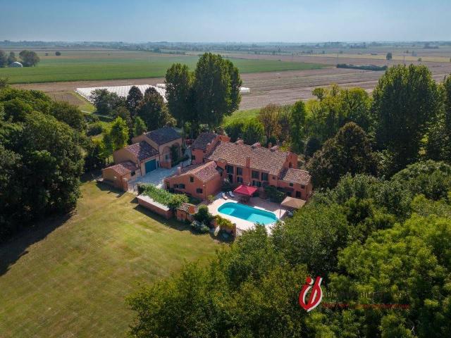 Villa in vendita a Ferrara FE