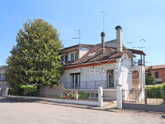 Villa in vendita a Ferrara FE
