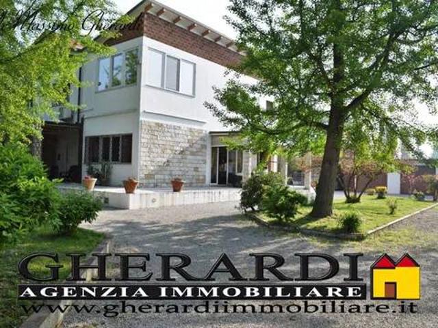 Villa in vendita a Ferrara FE