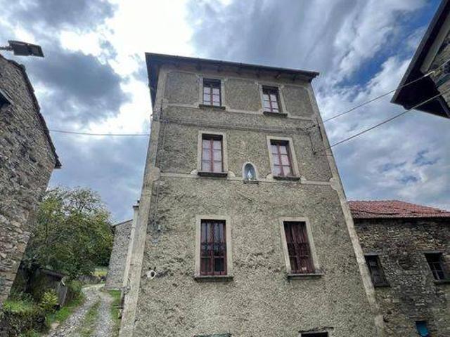 Villa in vendita a Ferriere PC