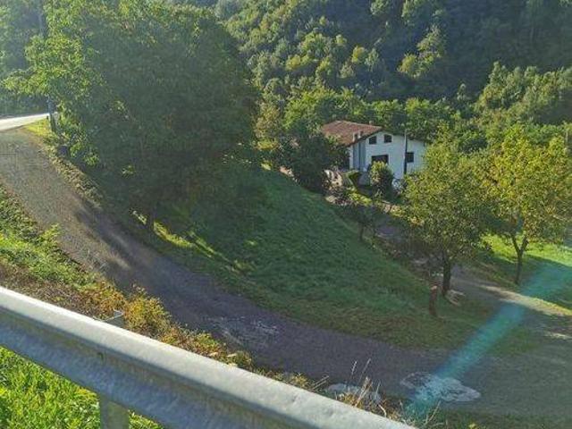 Villa in vendita a Ferriere PC
