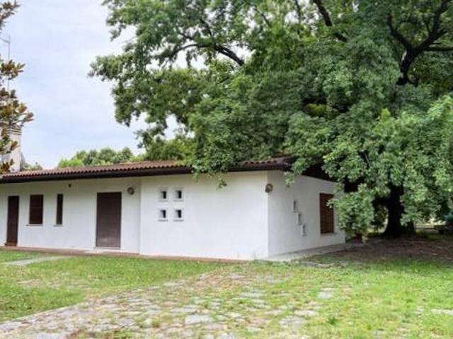 Villa in vendita a Fiume Veneto PN