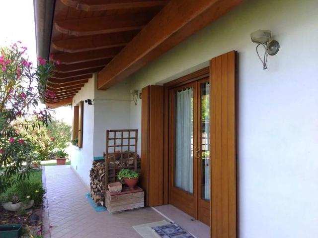 Villa in vendita a Fiume Veneto PN