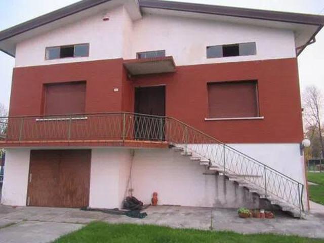 Villa in vendita a Fiume Veneto PN