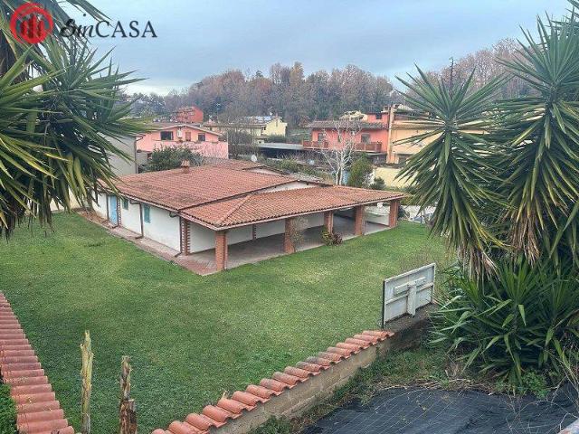 Villa in vendita a Fiumicino, Aranova