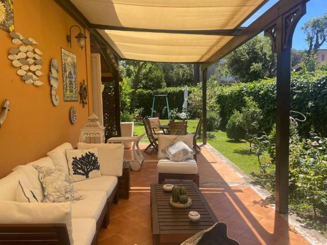 Villa in vendita a Fiumicino RM