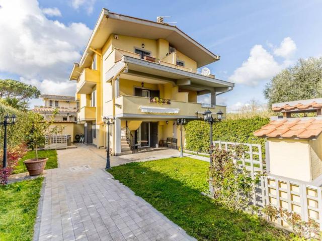 Villa in vendita a Fiumicino RM