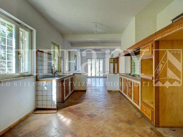 Villa in vendita a Fiumicino RM