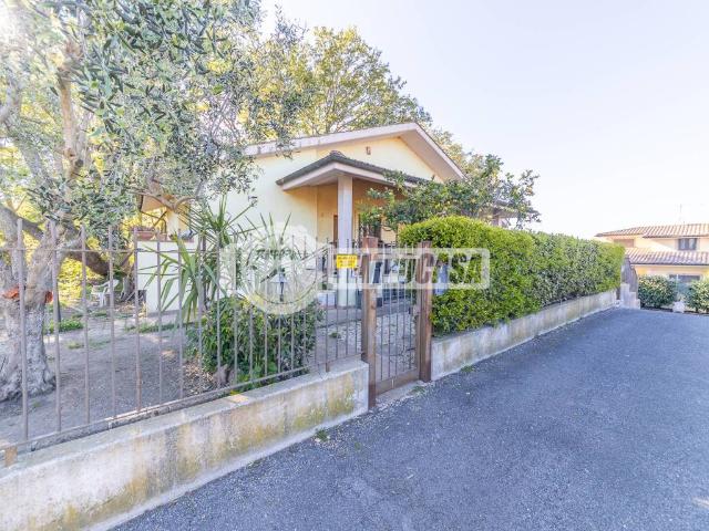 Villa in vendita a Fiumicino RM