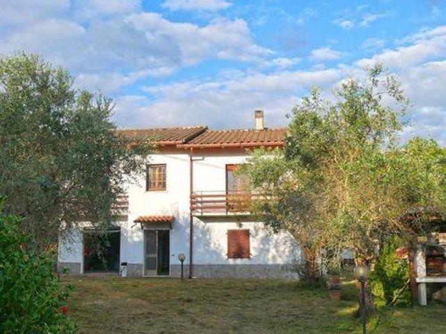 Villa in vendita a Fivizzano MS