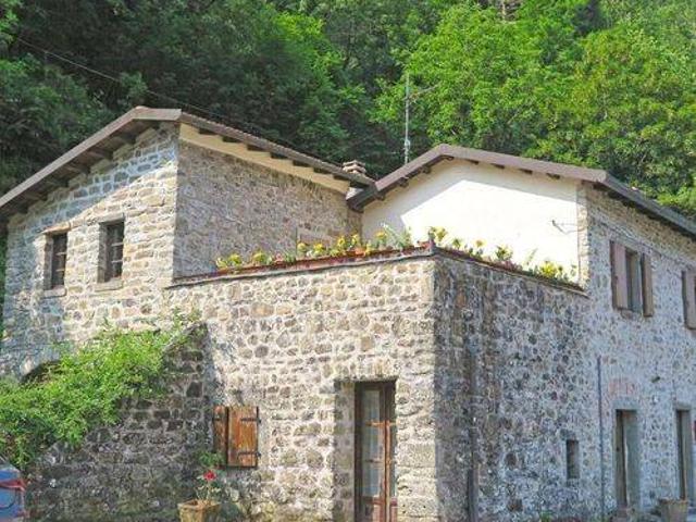 Villa in vendita a Fivizzano MS