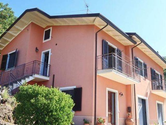Villa in vendita a Fivizzano MS