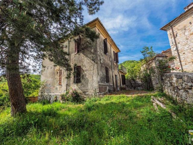 Villa in vendita a Fivizzano MS