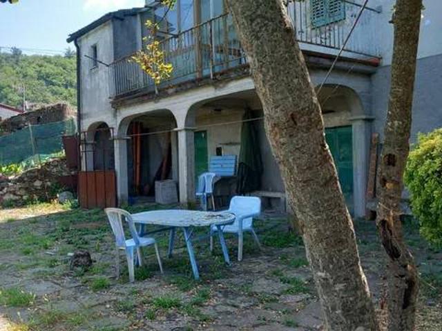 Villa in vendita a Fivizzano MS