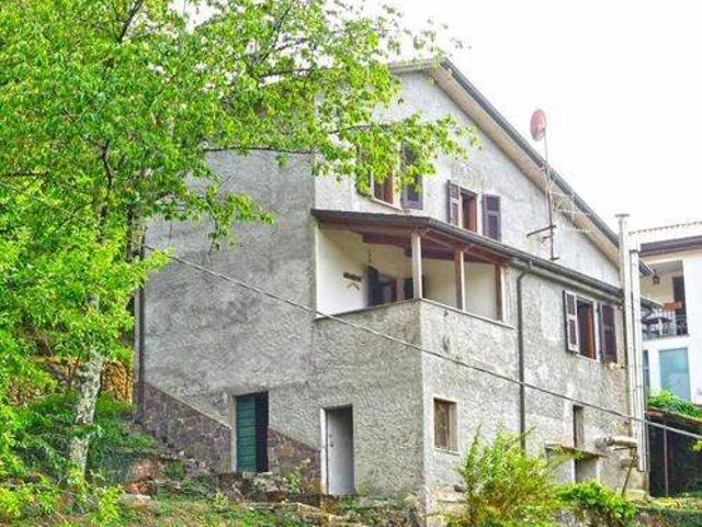 Villa in vendita a Fivizzano MS