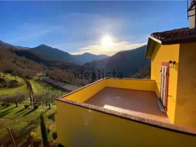 Villa in vendita a Fivizzano MS