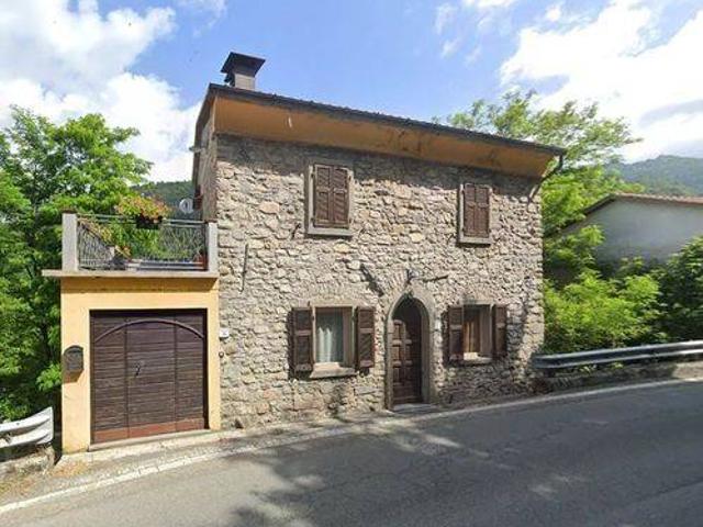Villa in vendita a Fivizzano MS