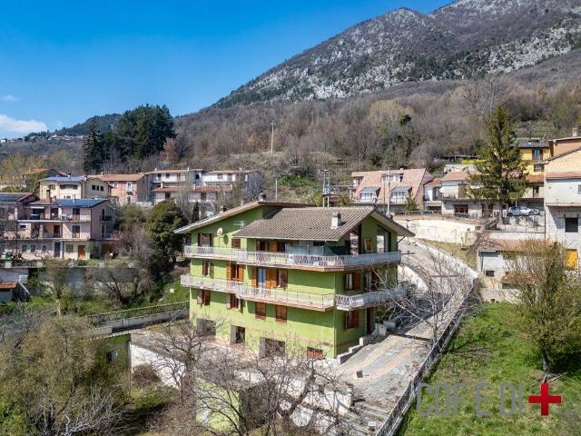 Villa in vendita a Fiamignano RI