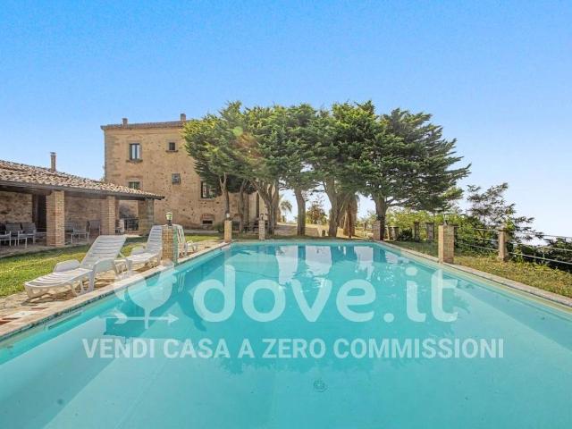 Villa in vendita a Ficarra ME