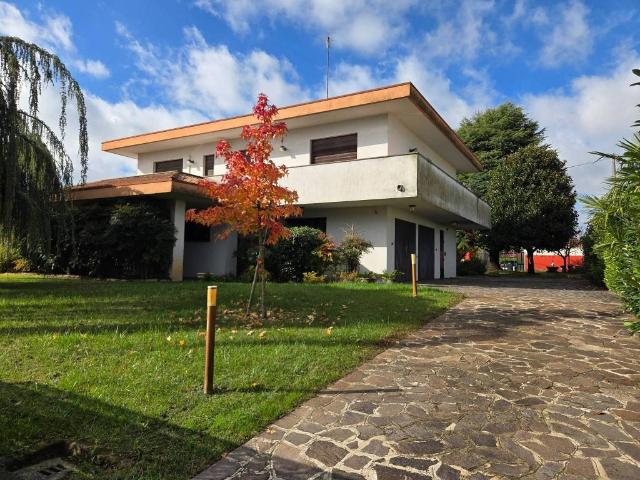 Villa in vendita a Fiesso d'Artico VE