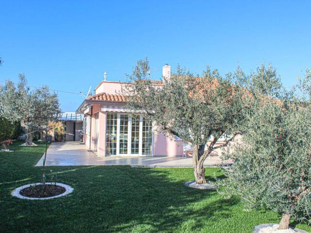 Villa in vendita a Filetto CH