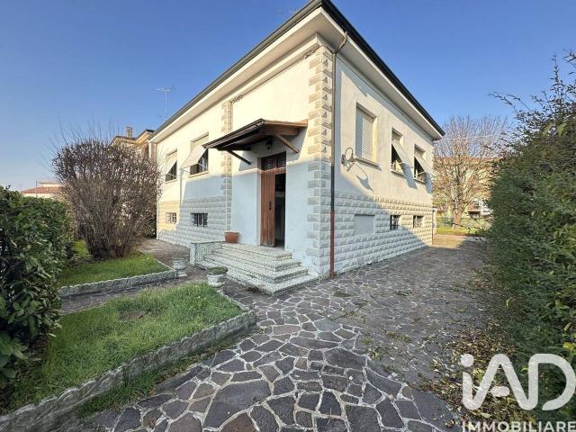 Villa in vendita a Finale Emilia